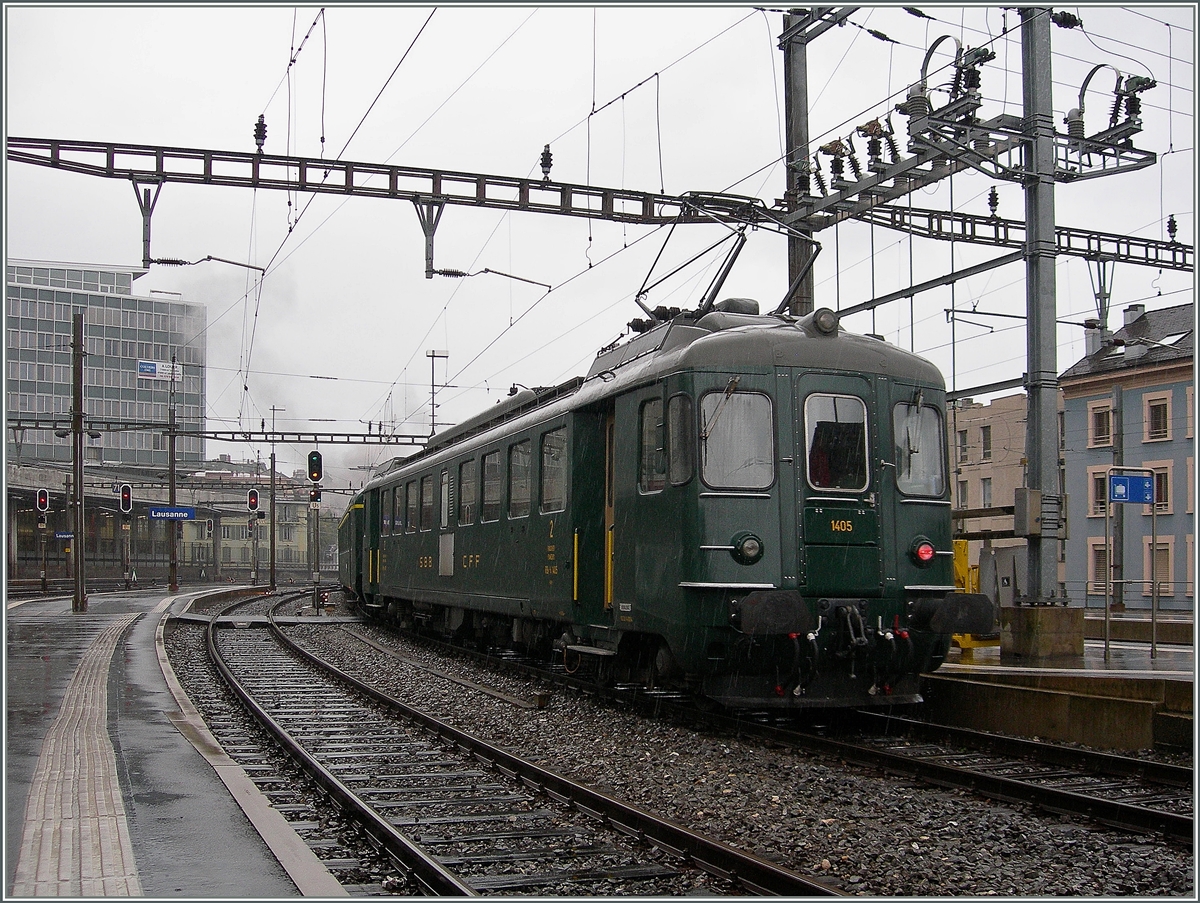 Der RBe 4/4 in seiner grnen Ursprungslackierung in Lausanne. 
8. Okt. 2011