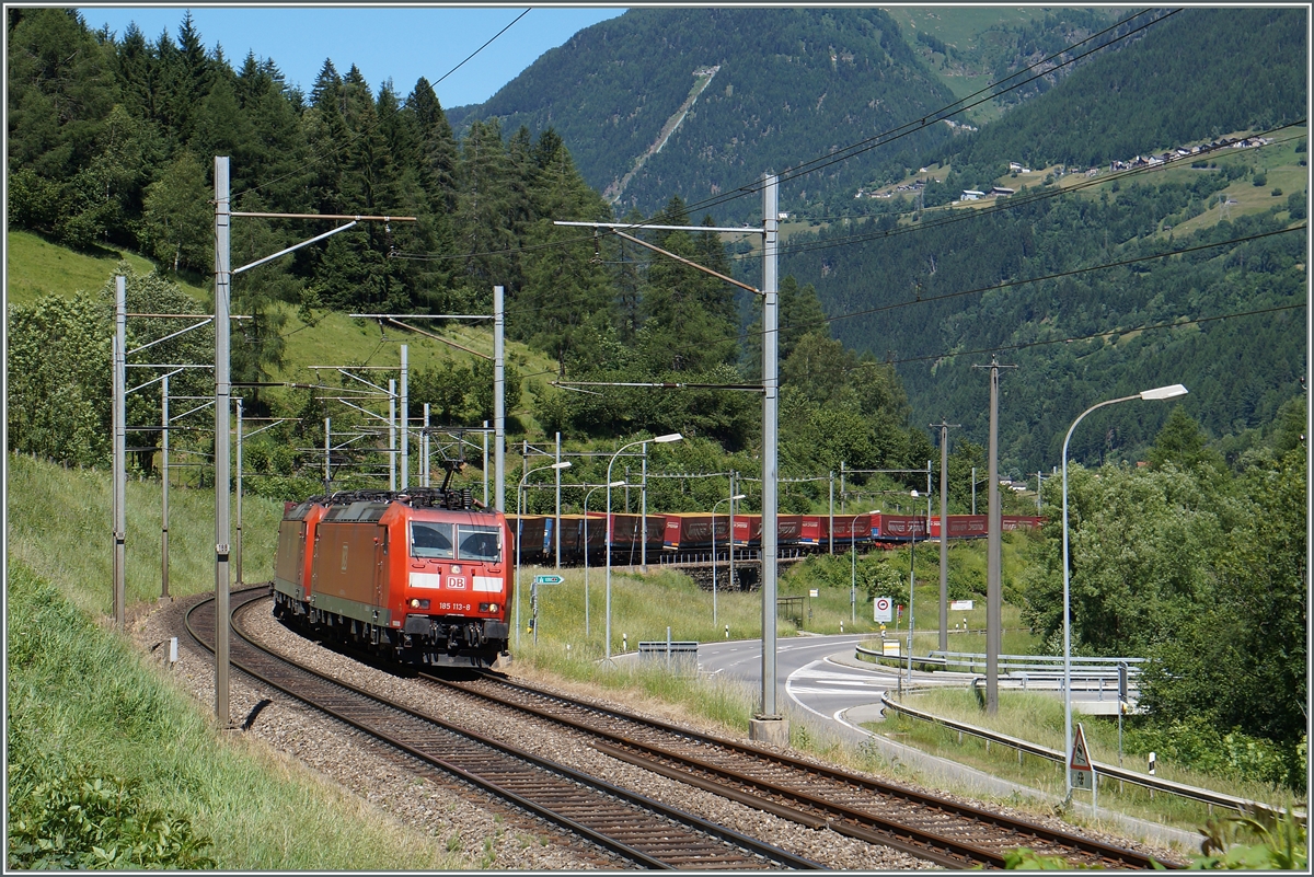 Der unendlich lange  Winner-Zug  kurz vor Rodi-Fieso. 
24. Juni 2015