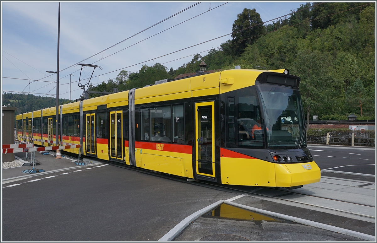 Der WB (Waldenburgerbahn) Be 6/8 101 ist bei Bubendorf Bad auf Testfahrt. 

30. August 2022