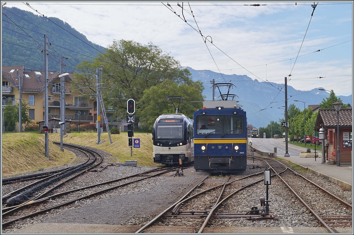 Die beiden MOB Gem 2/2 2502 und 2503 sind in Blonay für einen neuen Einsatz bereit. 

3. Juni 2021