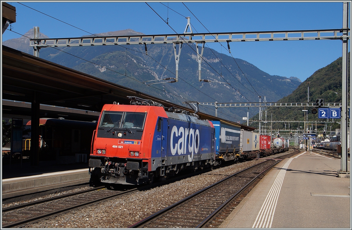 Die SBB  Cargo Re 484 021 in Bellinzona. 
23. Sept. 2014
