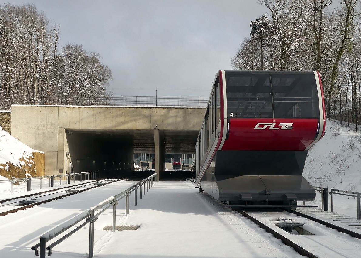 Die Standseilbahn  Funiculaire Pfaffenthal-Kirchberg  in der Stadt Luxemburg im Winter. 31.01.2019 (Jeanny)