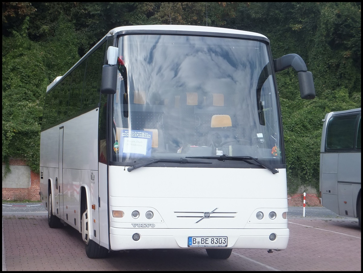 Drgmller-Volvo B 12-500 H von Omniko Reisen aus Deutschland im Stadthafen Sassnitz.