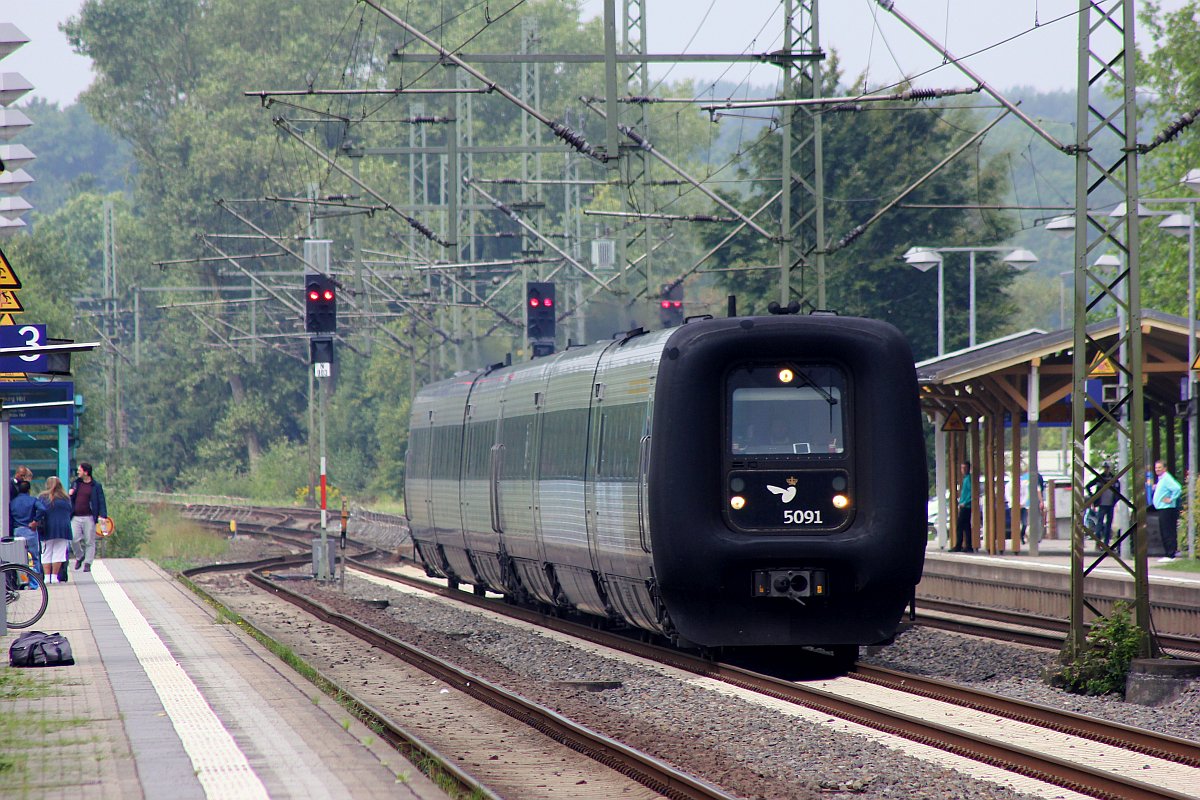 DSB IC3 MFA/FF/MFB 50/54/5291 und 79 unterwegs gen Hamburg. Schleswig 18.08.2017