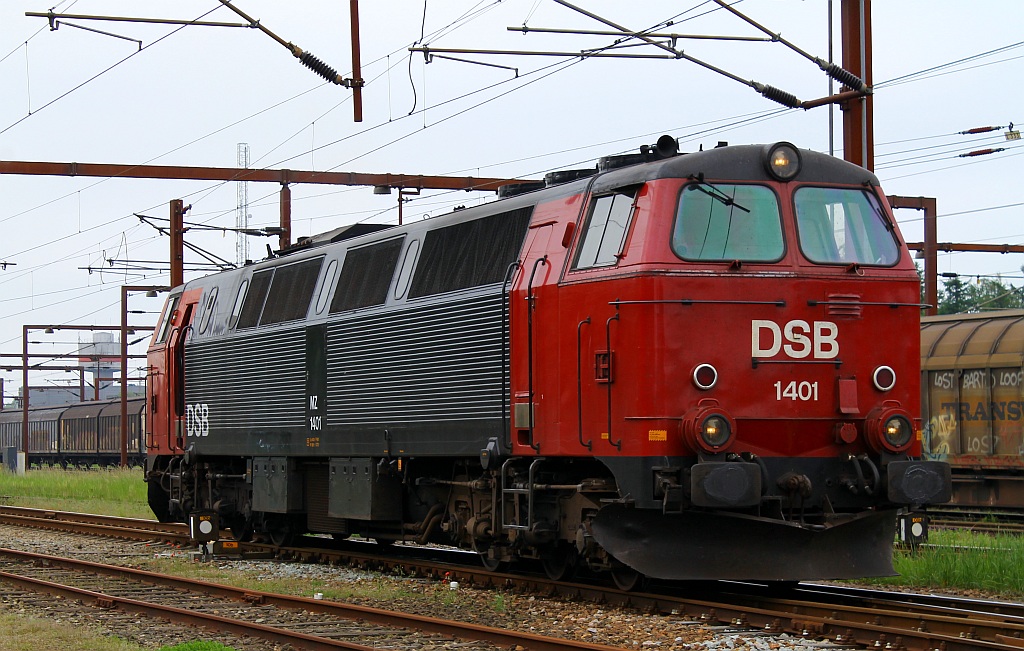 DSB Litra MZ(I)1401(Bj1967,2426kW,143km/h,20.80m,120t)aufgenommen bei einer Rangierfahrt in Bhf Padborg/DK. 01.06.2013 (02200)