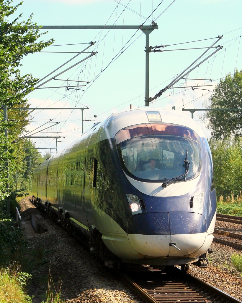 DSB/DB ICE-(T)D 0605 006/106/206/506 Tz5506 als ICE 380 nach Aarhus kurz vor seinem Halt in Schleswig. 02.09.2014