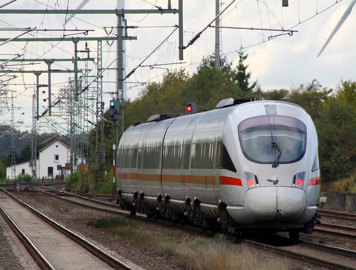 DSB/DB Tz 5514 605 014/114/214/514 eilt hier mit Höchsttempo Richtung Flensburg...Jübek 10.10.2013