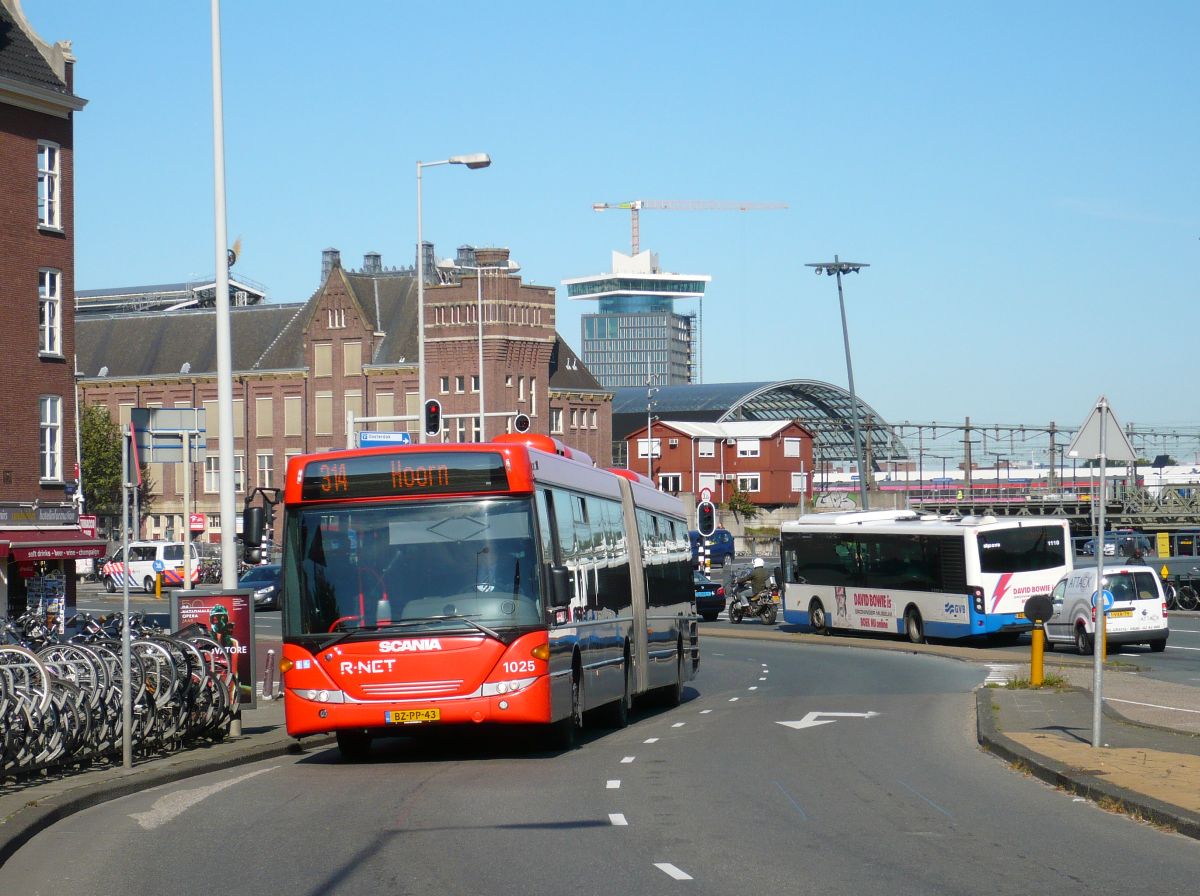 EBS R-Net Bus 1025 Scania Omnilink G Baujahr 2011. Prins Hendrikkade, Amsterdam 30-09-2015.


EBS R-Net bus 1025 Scania Omnilink G in dienst sinds 02-12-2011. Prins Hendrikkade, Amsterdam 30-09-2015.