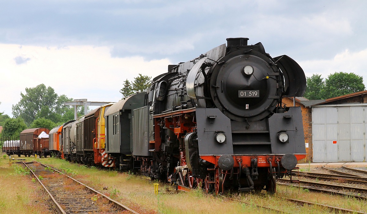 EFZ 01 519 im Bw Lengerich TWE (jetzt Captrain) 08.06.2022