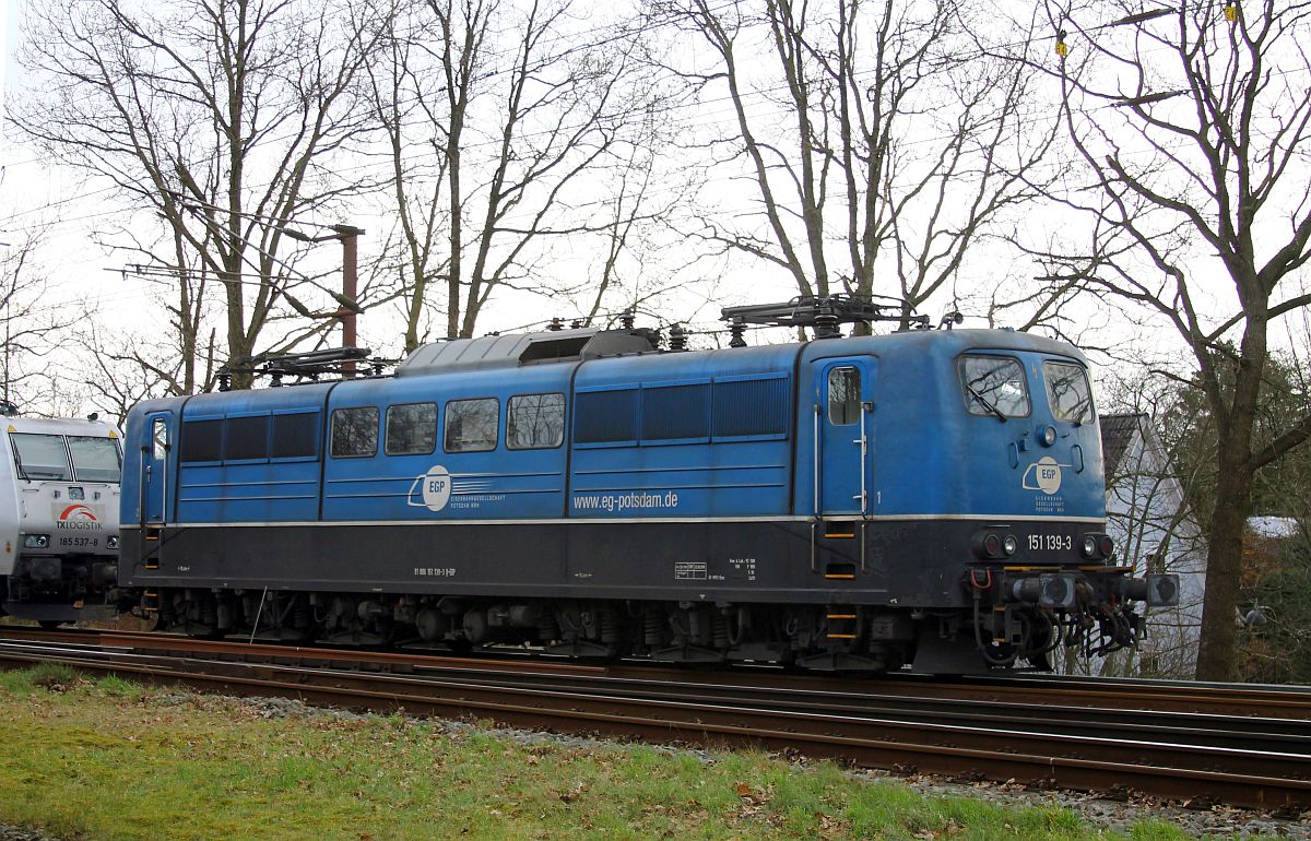 EGP 151 haben ab 01.03.2023 den Zementzugverkehr von Pattburg/Padborg nach Deuna übernommen. EGP 151 139-9 (REV/EGP/22.03.2018) wartet in Pattburg auf die Rückleistung 06.03.2023