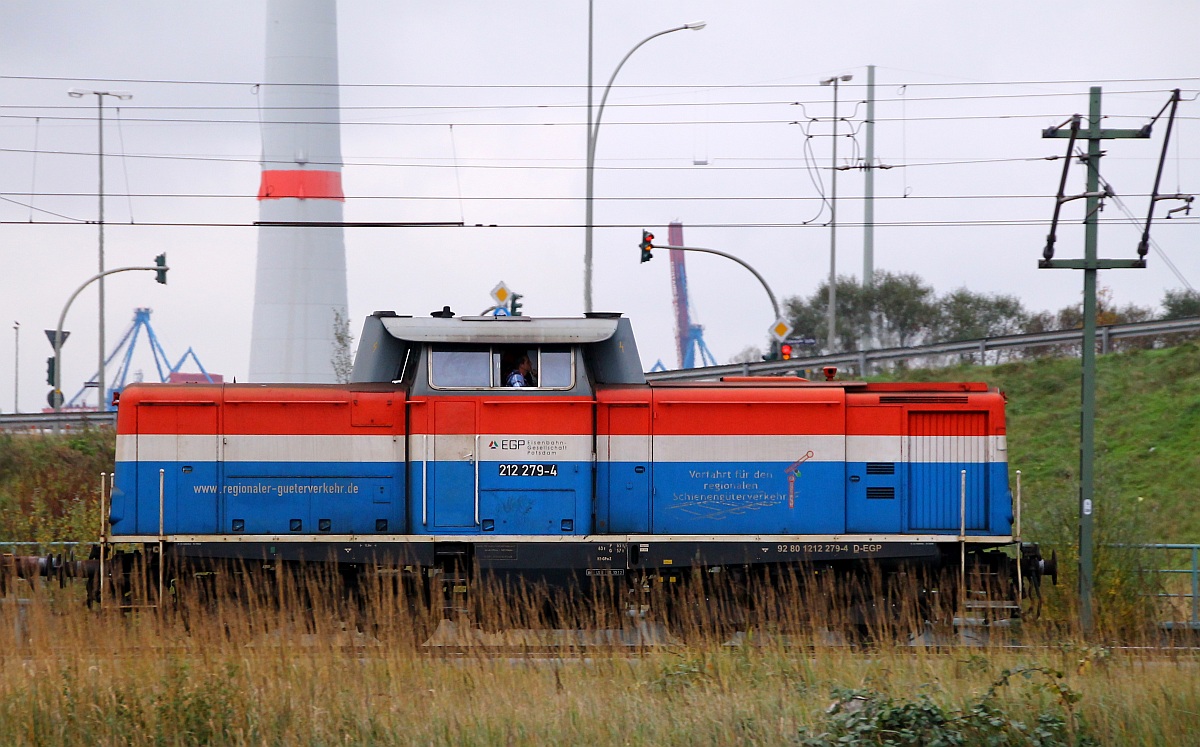 EGP 212 279-4 beim rangieren in HH-Waltershof. 02.11.2013