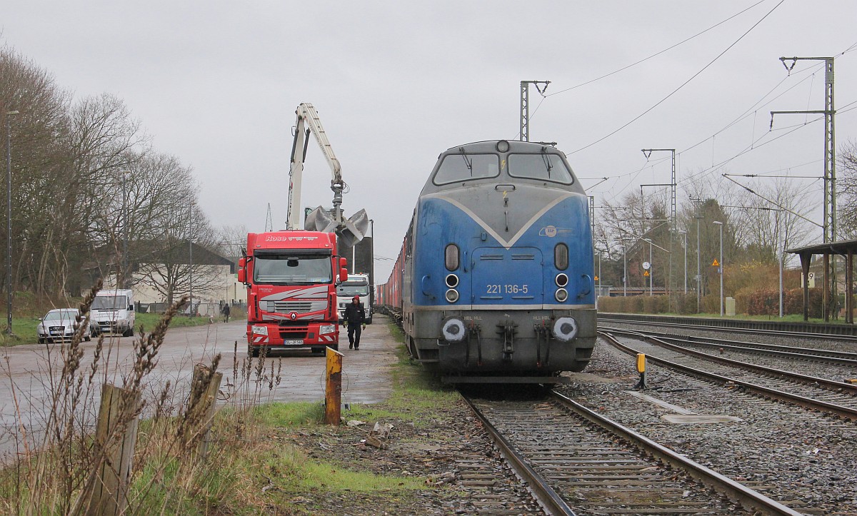 EGP 221 136 mit Dngerzug in Jbek. 17.03.2020