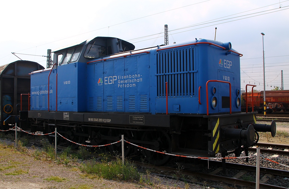 EGP 345 205-9(Unt/MaLoWa/30.04.10)abgestellt an einem Mini-Zementwerk in HH Hohe Schaar(frei zugänglicher Weg). 06.09.2014