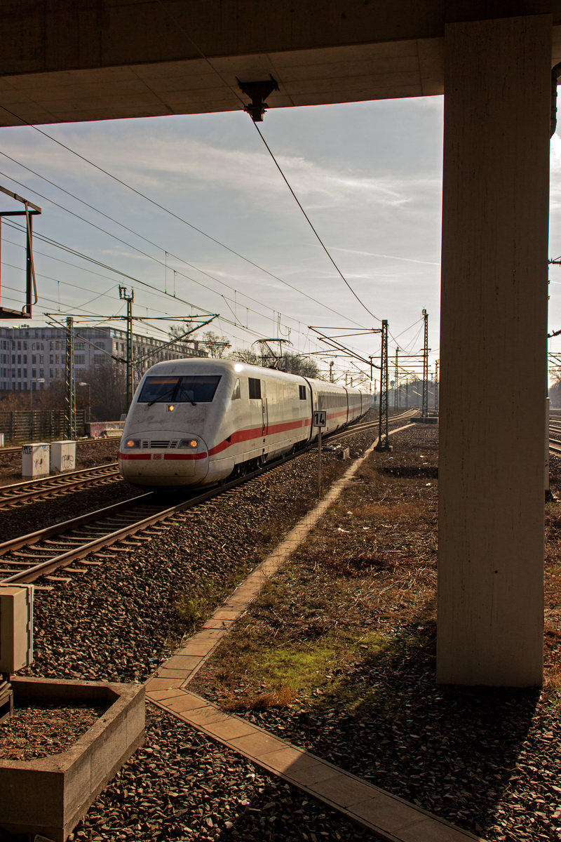 Ein aus Richtung Sddeutschland kommender ICE1 erreicht am 29.02.19 Berlin.