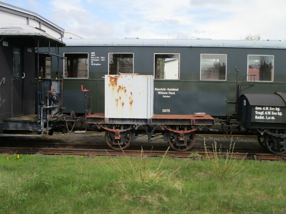 Ein Flachwagen,am 24.April 2023,in Klostermansfeld.