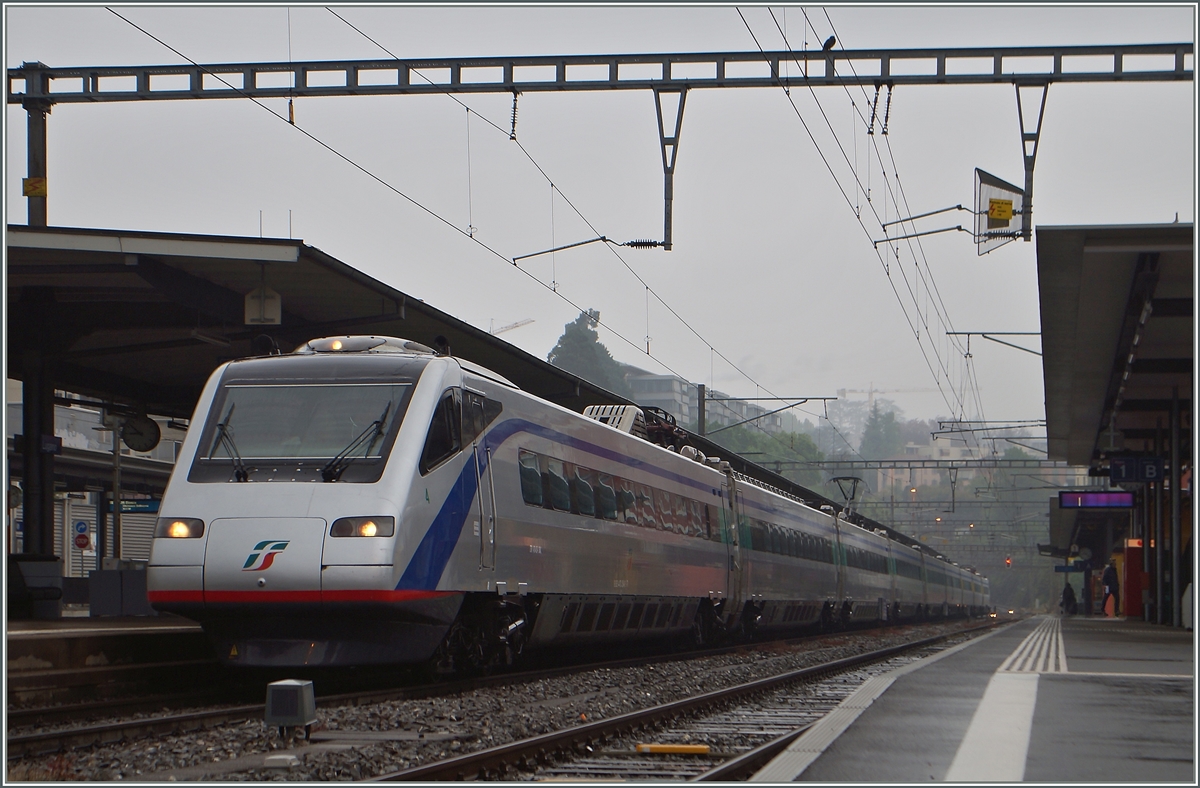 Ein FS ETR 470 als EC 305 auf dem Weg zur EXPO 2015 in Rho Fiera Expo Milano 2015 beim kurzen Halt in Lugano 
1. Mai 2015