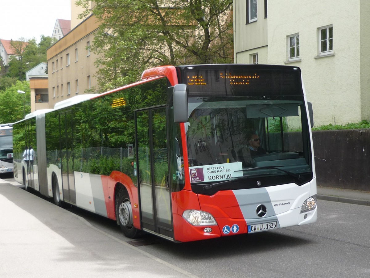 Ein MB-Citaro C2 der Fa. Rexer, aus Calw in Leonberg am Bahnhof.Er wartet auf seinen Einsatz frden Schienenersatzverkehr.