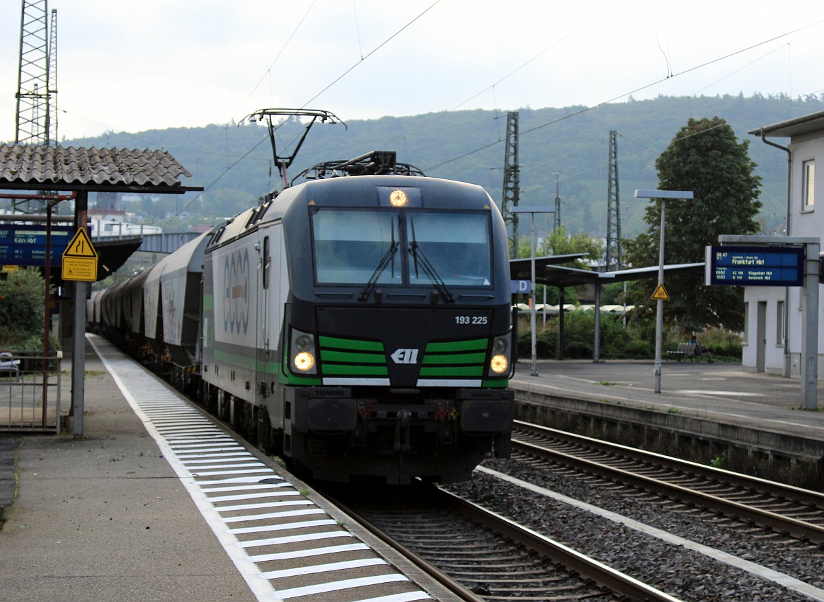 ELL/ECCO 193 225 mit Getreidezug. Bingen am Rhein 16.09.2021