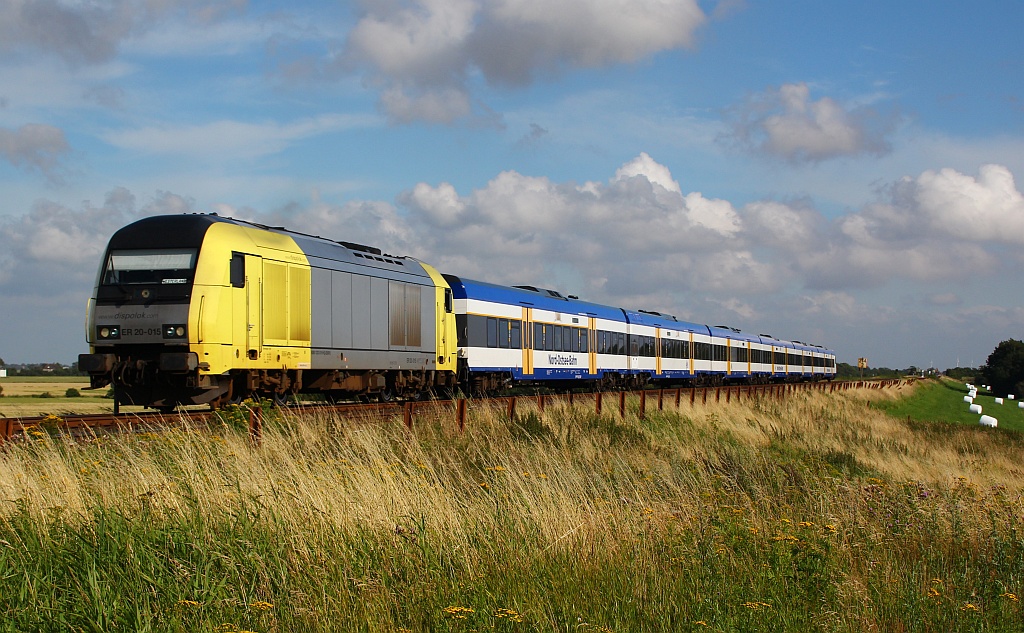 ER 20-015/223 015-9 mit der NOB auf dem Weg nach Westerland. Klanxbüll 04.08.12