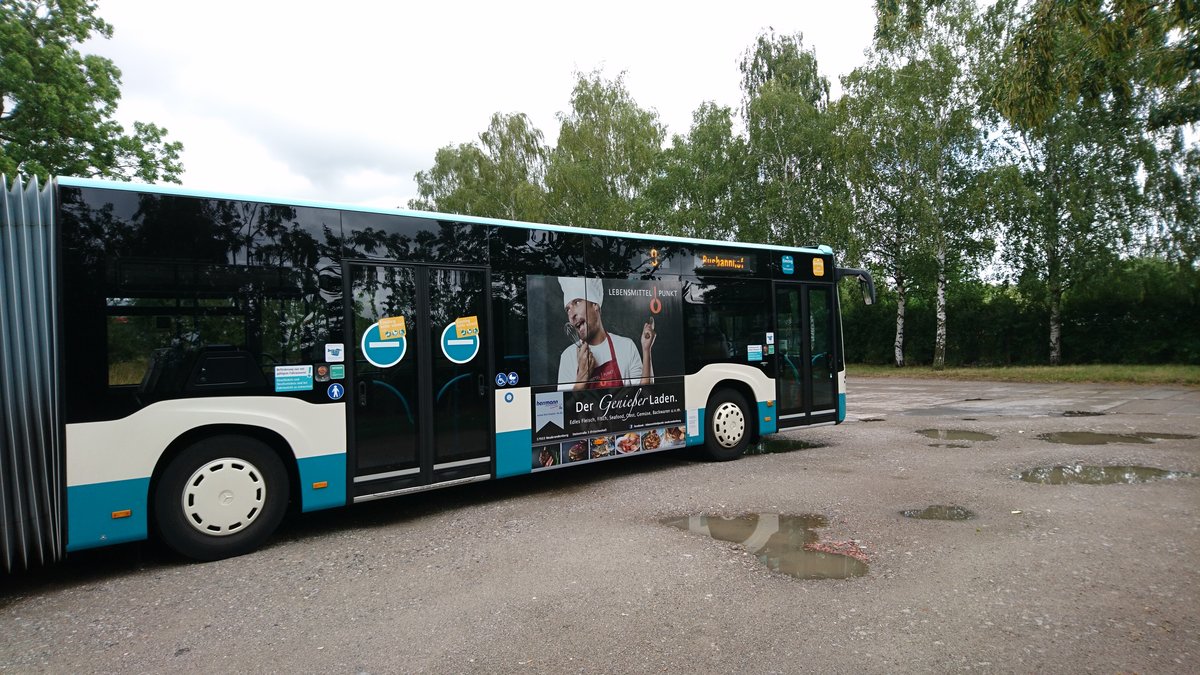 ....er hat neue Werbung bekommen und zwar  f�r den  Herrmnann Frischedienst der die Gastronomie beliefert 