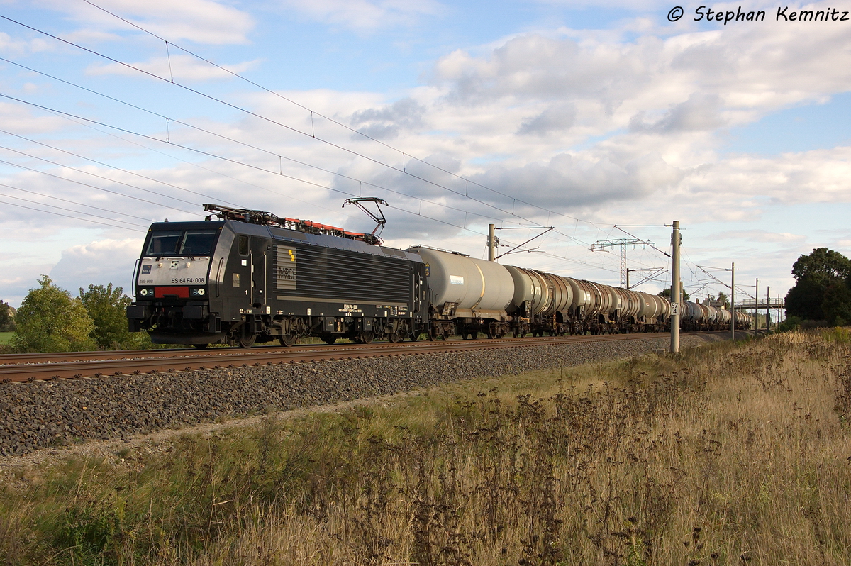 ES 64 F4 - 008 (189 908-7) MRCE Dispolok GmbH fr LEG - Leipziger Eisenbahnverkehrsgesellschaft mbH mit einem Kesselzug in Vietznitz und fuhr in Richtung Wittenberge weiter. 27.09.2013