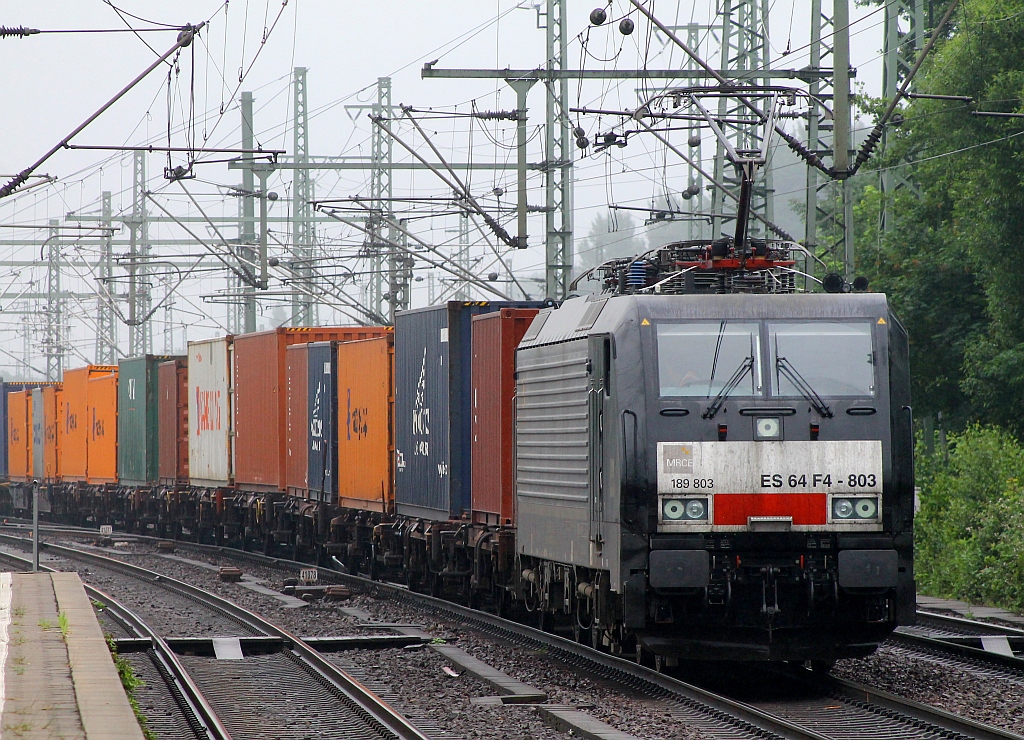 ES 64 F4-803/189 803-0 mit Metalpaketzug bei der Durchfahrt in HH-Harburg. 29.06.2013