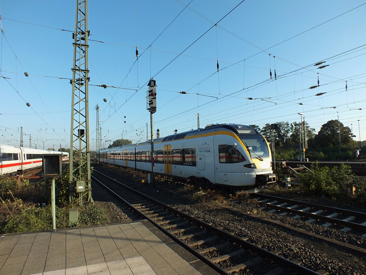 ET5.15 der Eurobahn (94 80 0428 114-3+94 80 0428 614-2+94 80 0828 314-5+94 80 0828 214-7 D-ERB) erreicht am Morgen des 2.10.13 Hamm.