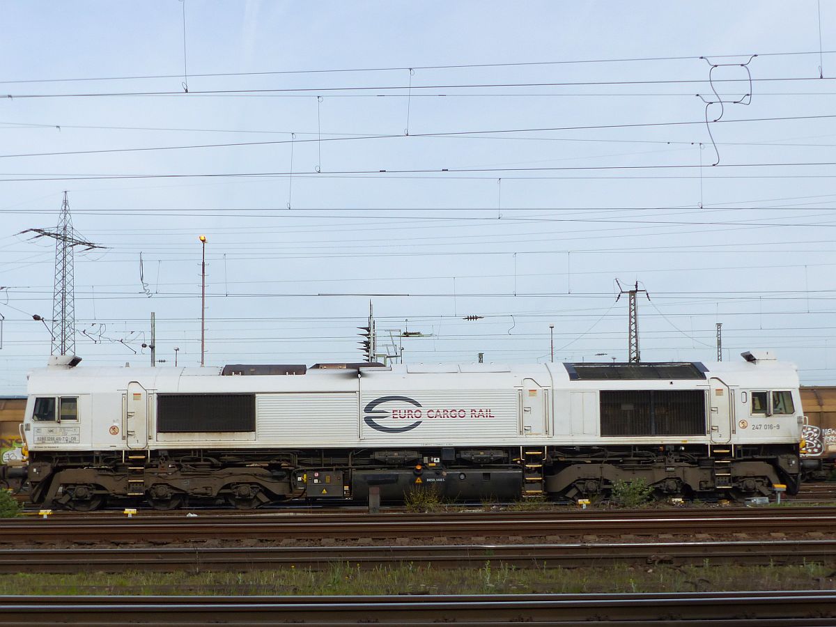 Euro Cargo Rail (ECR) Diesellok 247 016-9 Gterbahnhof Oberhausen West 31-03-2017.

Euro Cargo Rail (ECR) dieselloc 247 016-9 goederenstation Oberhausen West 31-03-2017.