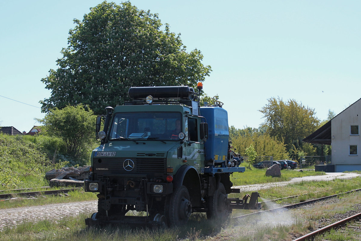 evb Infrastruktur >NFZ 531< am 07.05.2018 in Tostedt - West bei der Unkrautbekämpfung!