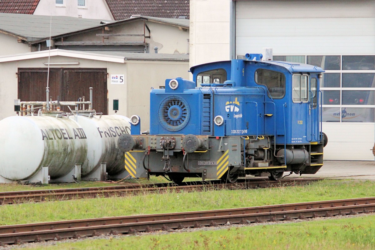 evb Logistik 335 212-7 am 14.11.2015 in Bremervörde / EVB Betriebshof.