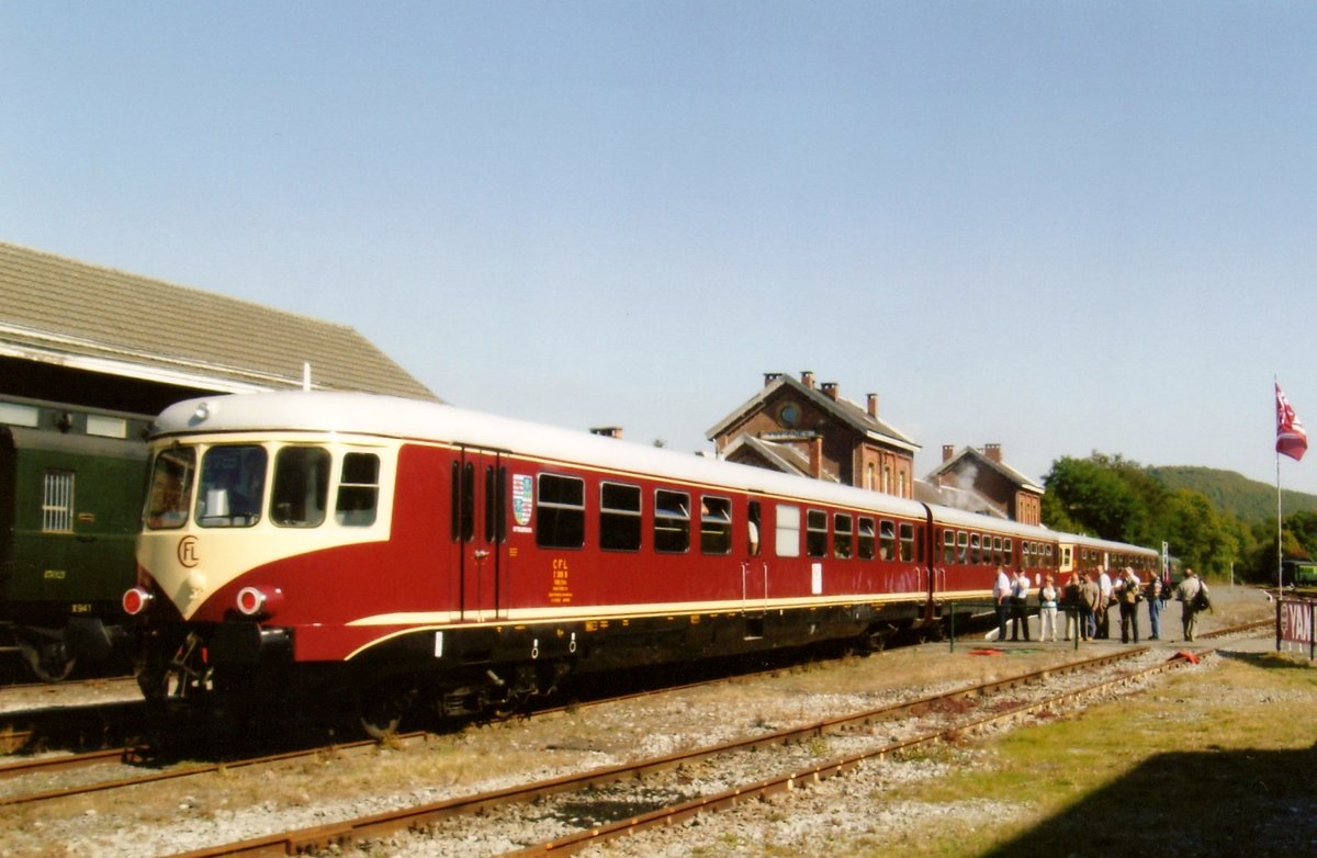 Ex-CFL 218 treft am 26 September 2009 in Treignes bei der CFV3V ein.