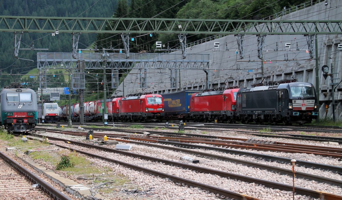 FS E.405.028 Lokomotion 186 442 DB 193 343+310 und MRCE X4E-701+ DB 193 350, Brenner 18.07.2019