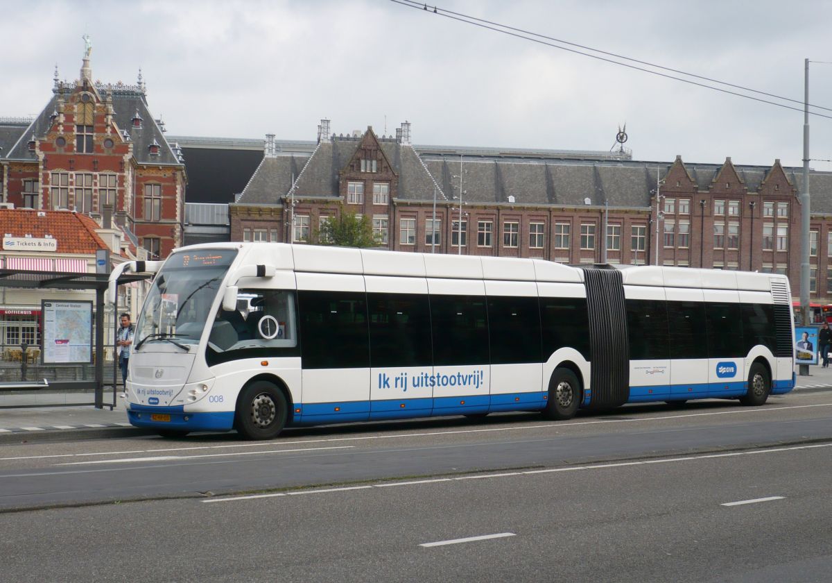 GVBA Bus 008 APTS Phileas Wasserstoff-Hybridbus Baujahr 2011. Prins Hendrikkade, Amsterdam 01-10-2014.

GVBA bus 008 APTS Phileas waterstofbus bouwjaar 2011. Prins Hendrikkade Amsterdam 01-10-2014.

 