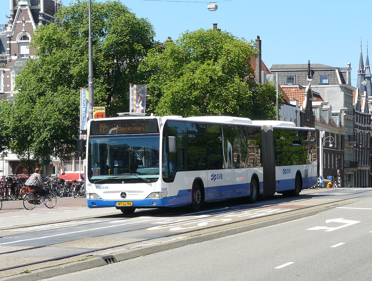 GVBA Bus 309 Mercedes-Benz Citaro G Baujahr 2009. Prins Hendrikkade, Amsterdam 11-06-2014.

GVBA bus 309 Mercedes-Benz Citaro G bouwjaar 2009. Prins Hendrikkade, Amsterdam 11-06-2014.