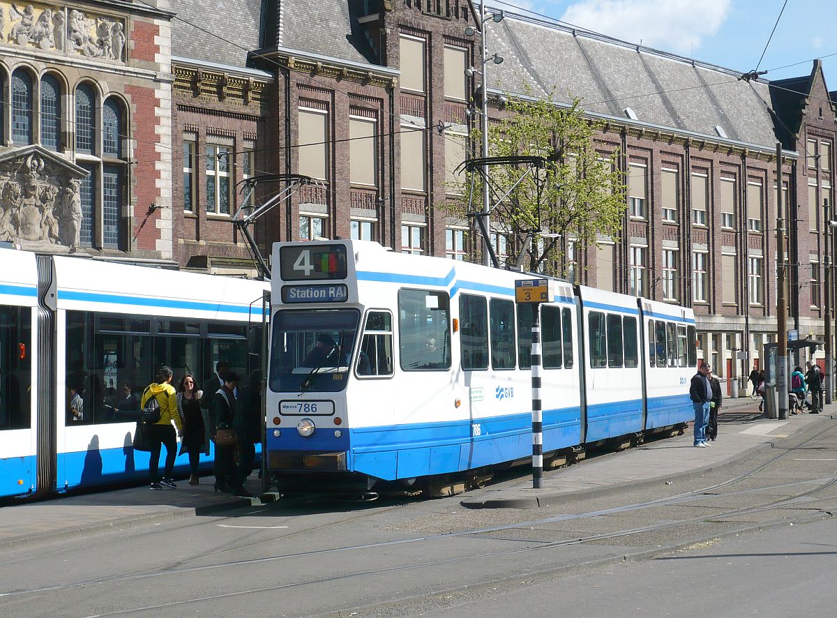 GVBA TW 786 Stationsplein, Centraal Station Amsterdam 09-04-2014.

GVBA tram 786 Stationsplein, Centraal Station Amsterdam 09-04-2014.