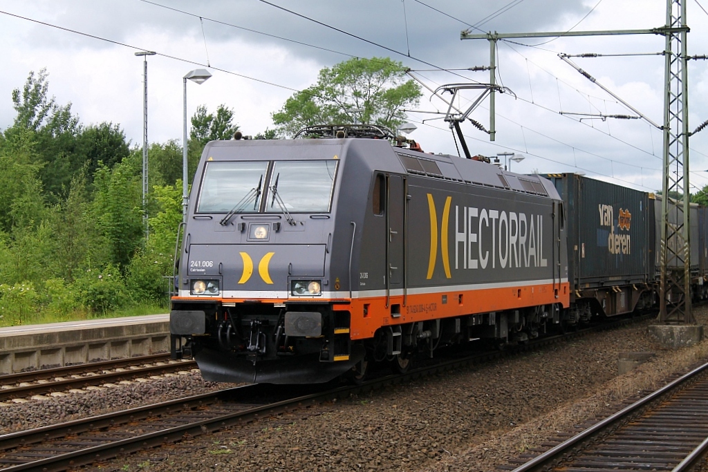 HCR 241.006-4  Calrassian  mit VanDieren KLV(44702)bei der Durchfahrt in Schleswig. 25.06.2013