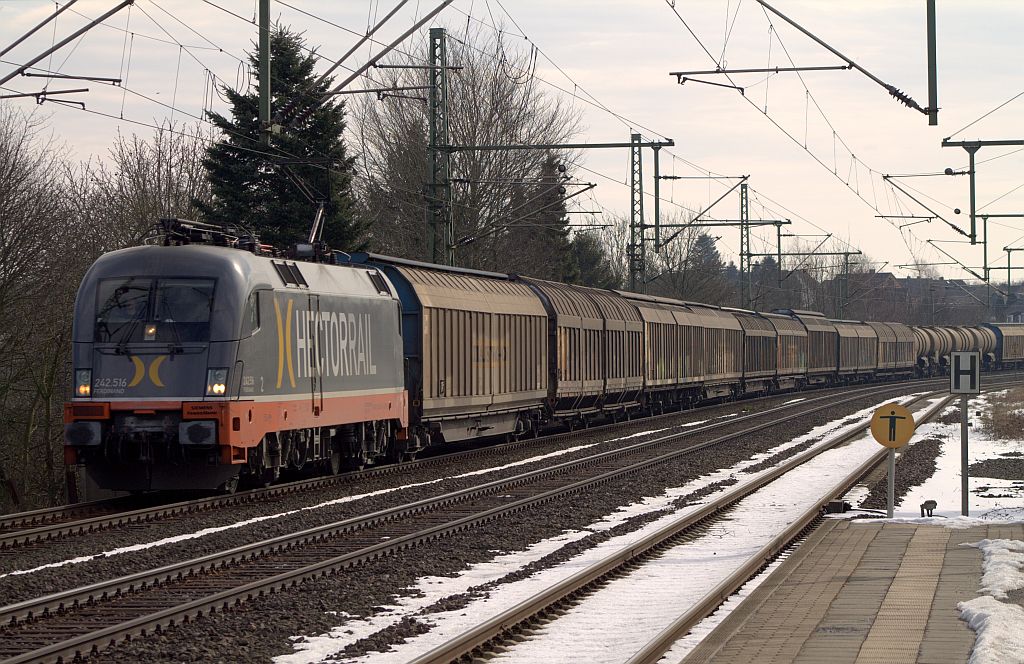 HectorRail 242.516/182 516-5  Ferdinand  mit dem 45684 aus Dortmund durchfährt hier Schleswig. 17.03.2013