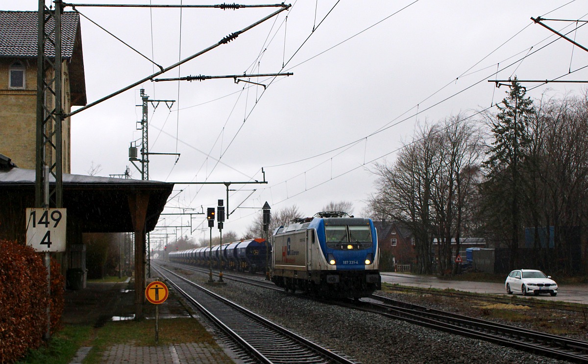 HLG 187 331 beim umsetzen/auf Rangierfahrt im Bhf Jbek. 06.04.2022