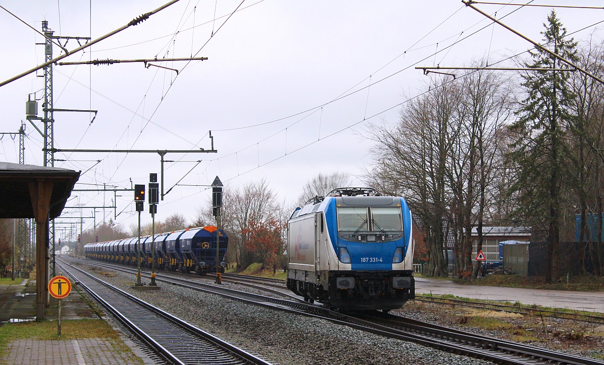 HLG 187 331 beim umsetzen/auf Rangierfahrt im Bhf Jbek. 06.04.2022 II