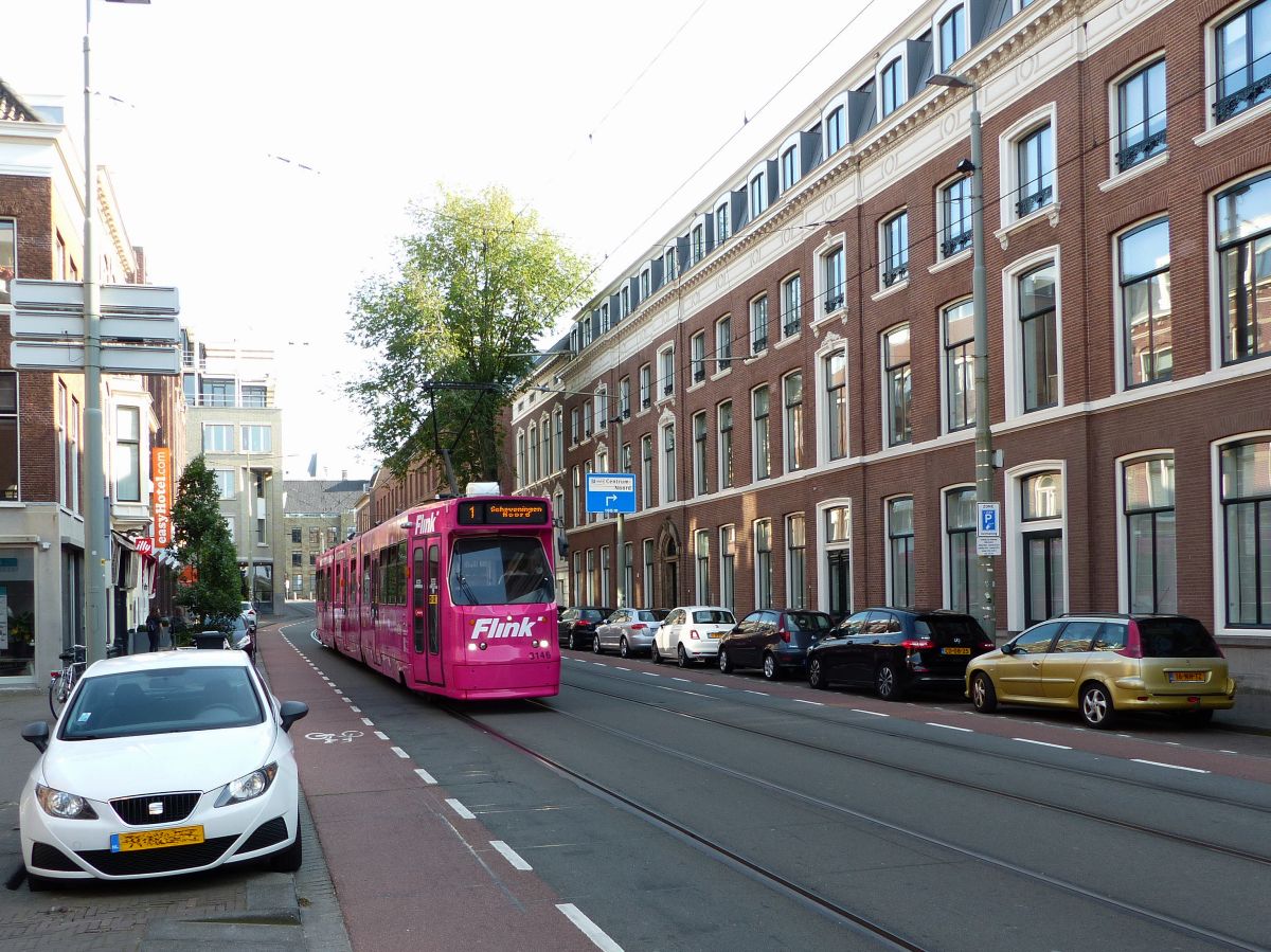 HTM Strassenbahn 3146 Parkstraat, Den Haag 04-09-2021.

HTM tram 3146 Parkstraat, Den Haag 04-09-2021.