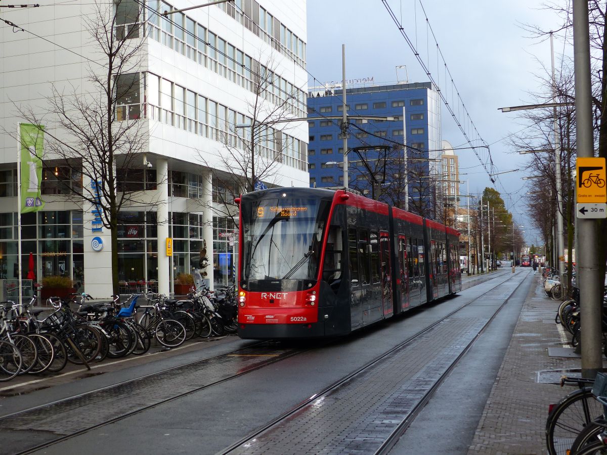 HTM Strassenbahn 5022 Spui, Den Haag 13-11-2019.

HTM tram 5022 Spui, Den Haag 13-11-2019.