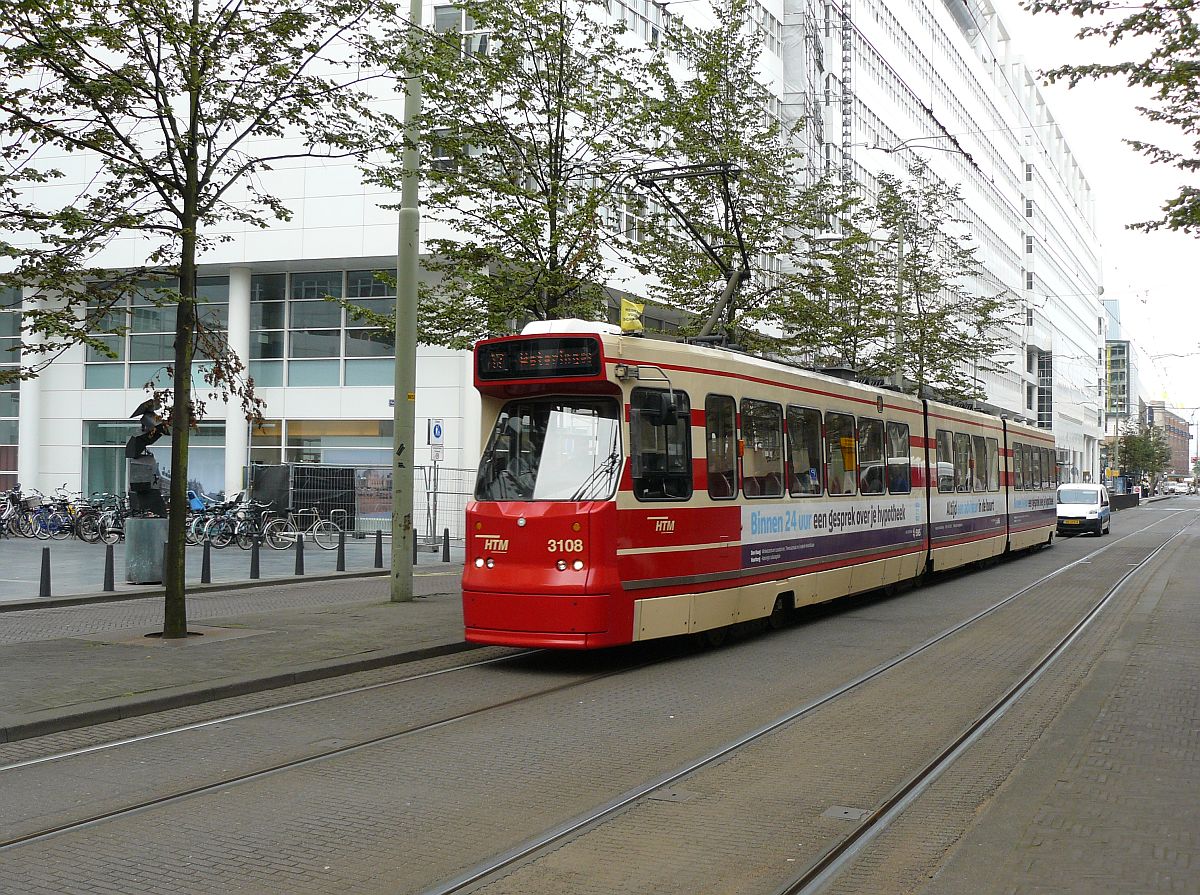 HTM TW 3108 Kalvermarkt, Den Haag 21-08-2015.

HTM tram 3108 Kalvermarkt, Den Haag 21-08-2015.