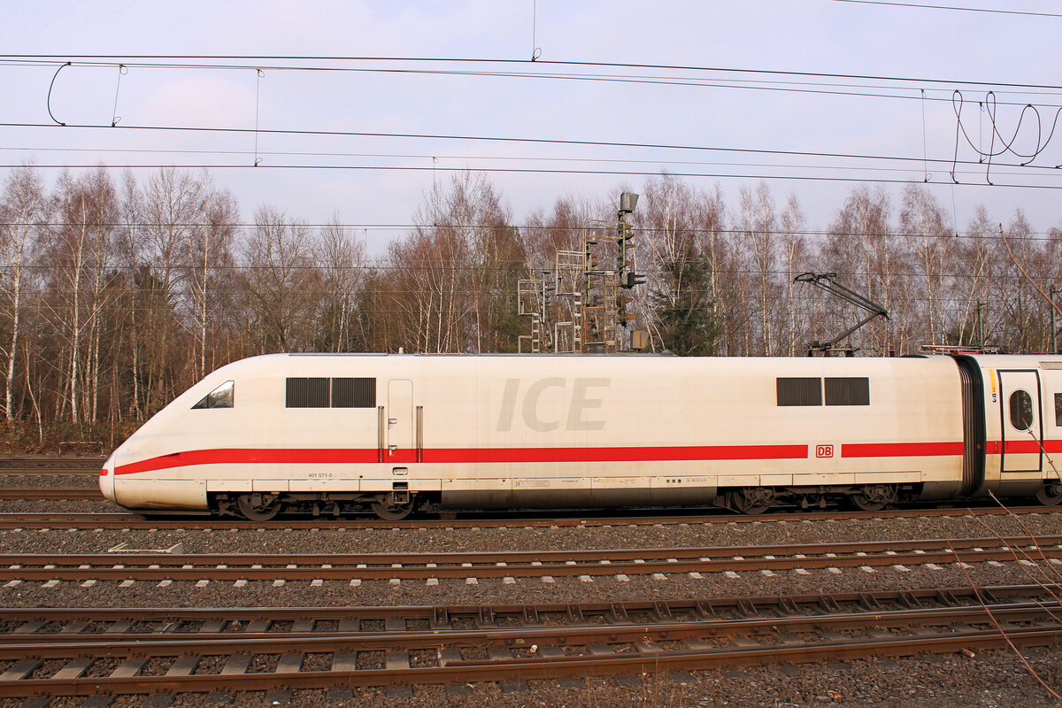 ICE 401 571-5 am 29.01.2026 in Rotenburg - Wümme.