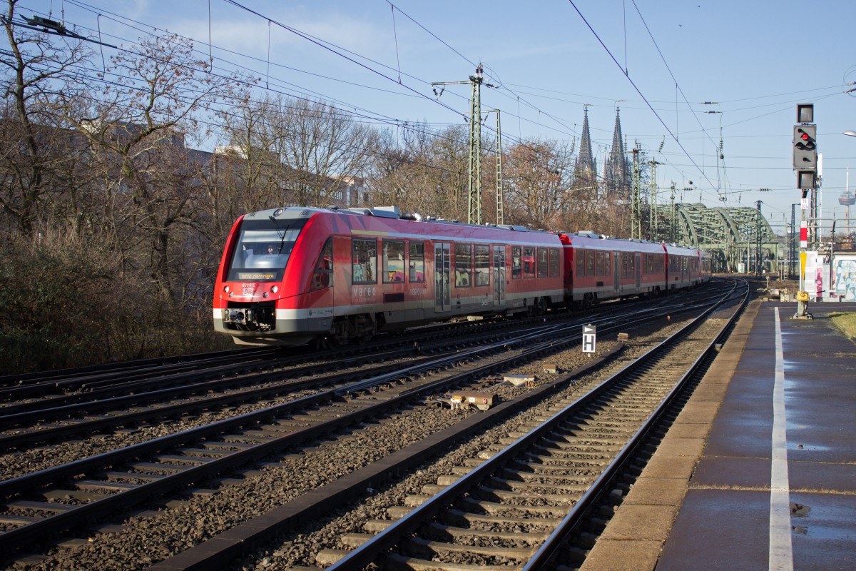 In der HVZ fahren einige Züge auf den Linien RE22 und RB24 aus Trier bwz. Euskirchen als Doppeltraktion. 620 012 und 622 003 erreichen Köln-Deutz.