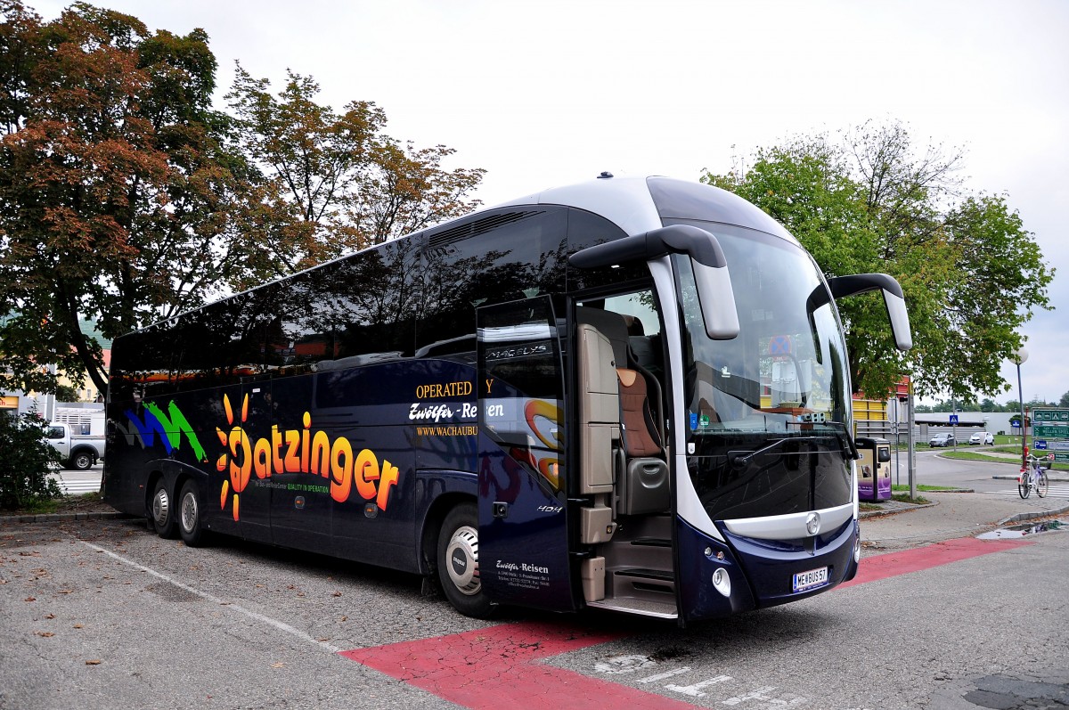 Irisbus Magelys HDH von Datzinger Busreisen aus Nieder�sterreich am 1.August 2014 in Krems gesehen.