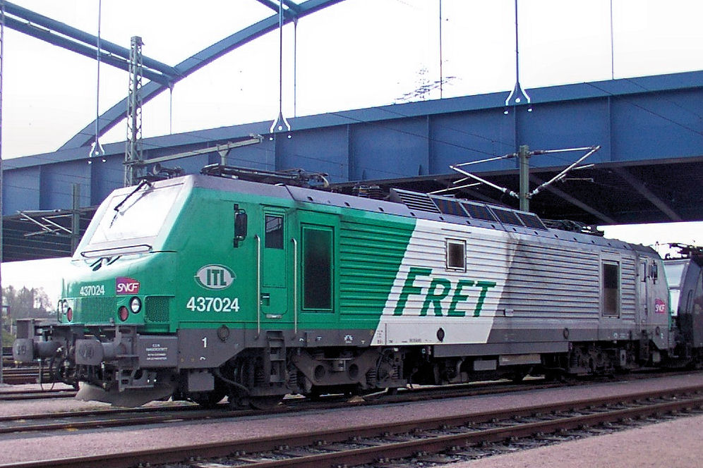 ITL / SNCF 437024 am 14.04.2011 in Hamburg - Rangierbahnhof Alte Süderelbe.