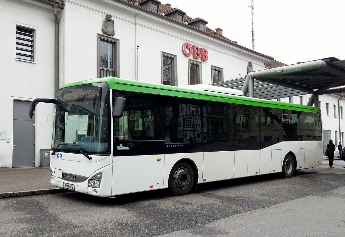 Iveco Crossway,Linienbus der �BB am Busterminal in Krems an der Donau gesehen.