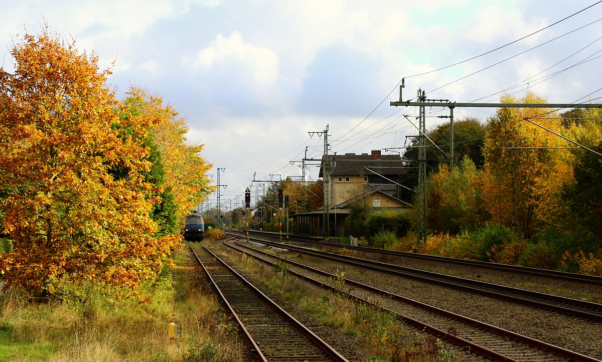 Jübek im Oktober mit EGP 225 002-5, unbearbeitet. Jübek 25.10.2022