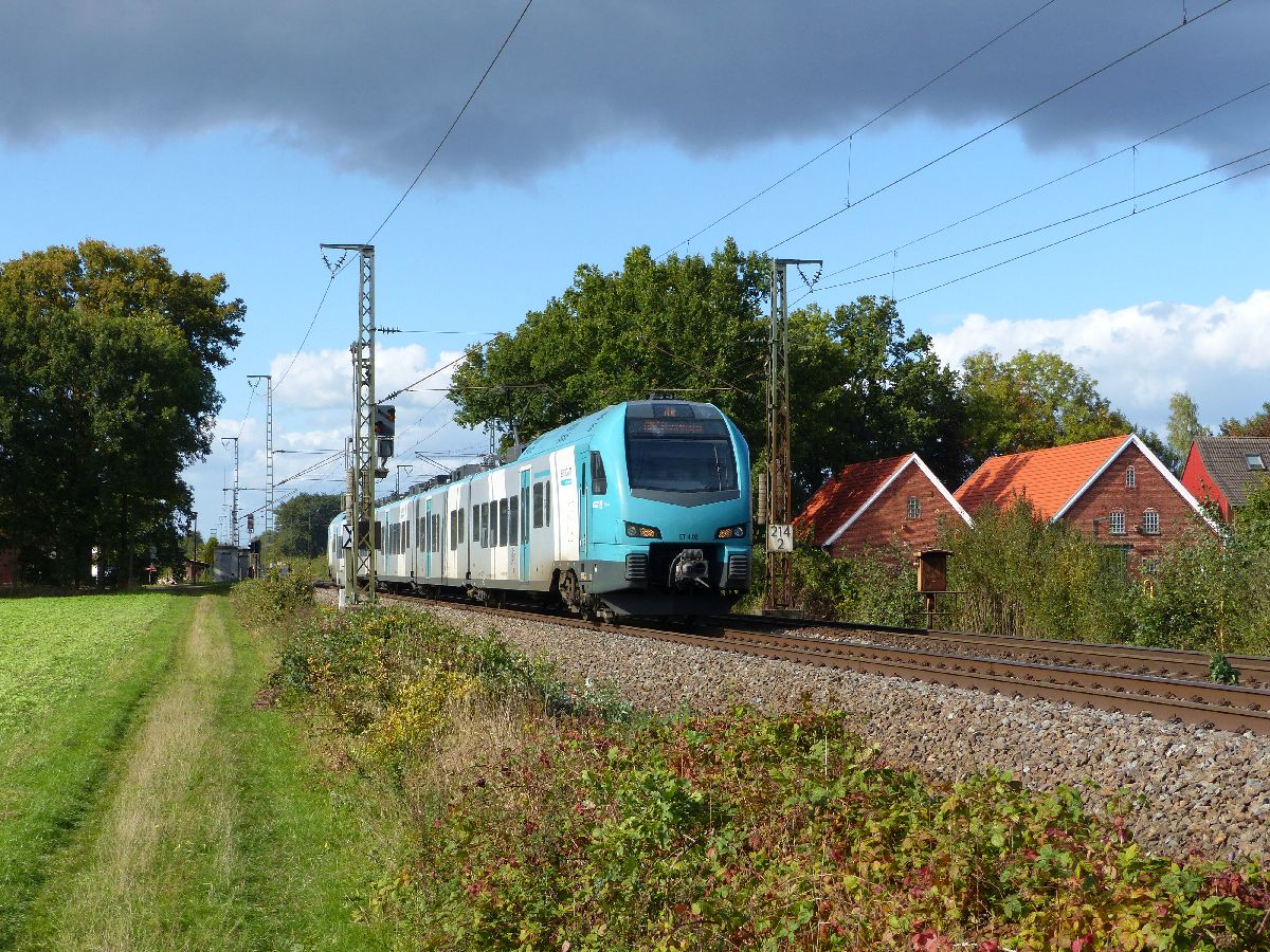 Keolis Eurobahn Triebzug ET 4.02 Devesstrae, Salzbergen 28-09-2018.

Keolis Eurobahn treinstel ET 4.02 Devesstrae, Salzbergen 28-09-2018.