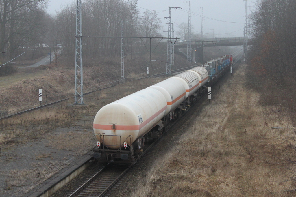 Kesselwagen am 17.02.2017 im Haltepunkt Rostock-Kassebohm.